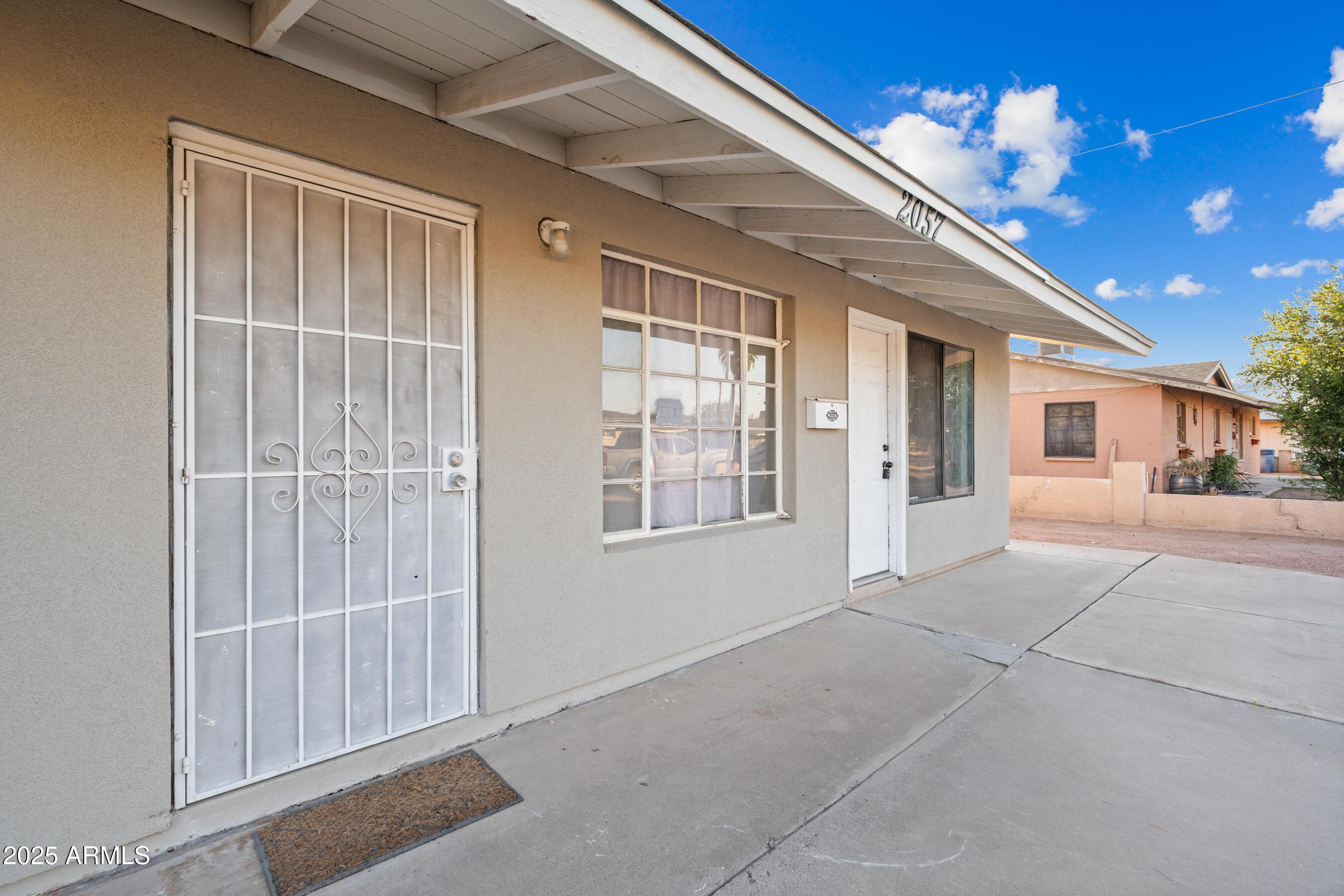2057 East 10th Street Tempe, AZ 85281 - Photo 2 of 26 a view of entryway