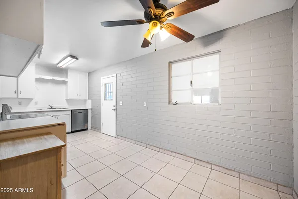 $1,950 | 2057 East 10th Street, Tempe, AZ 85281