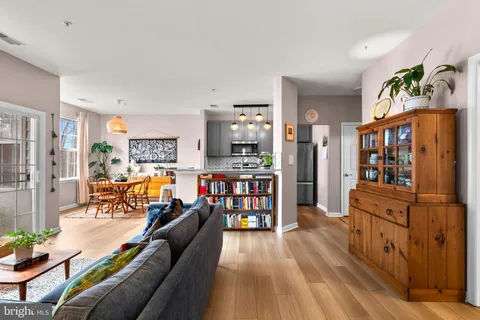 $349,000 | 2157 Scotts Crossing Court, Unit 204, Annapolis, MD 21401