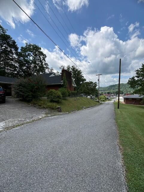 96 Cemetery Loop Road Allen, KY 41601 - Photo 8 of 35 clr32