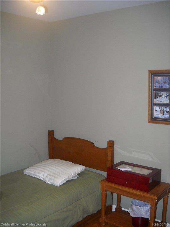 8379 West Rolston Road Linden, MI 48451 - Photo 9 of 11 Bedroom