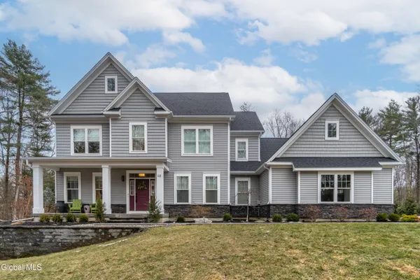 $999,900 | 10 Jennifer Lane, Ballston Spa, NY 12020