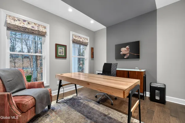 $949,900 | 10 Jennifer Lane, Ballston Spa, NY 12020