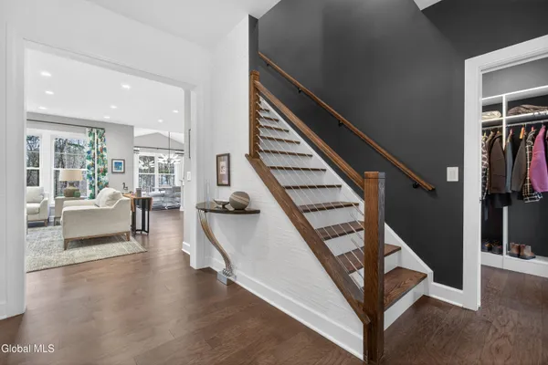 $949,900 | 10 Jennifer Lane, Ballston Spa, NY 12020