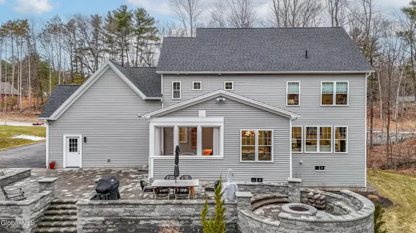 $949,900 | 10 Jennifer Lane, Ballston Spa, NY 12020