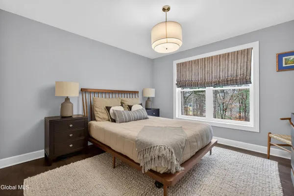 $949,900 | 10 Jennifer Lane, Ballston Spa, NY 12020
