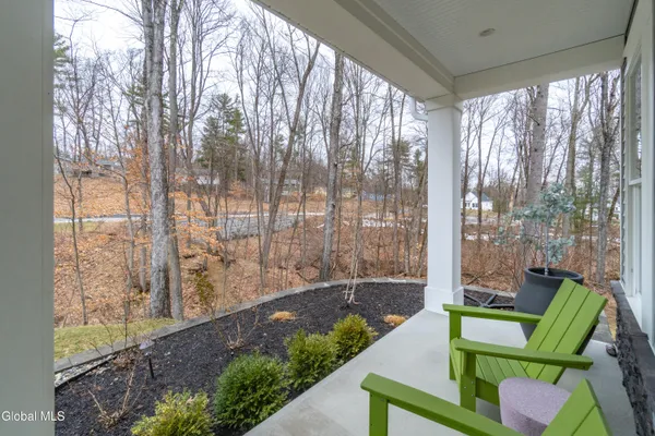 $949,900 | 10 Jennifer Lane, Ballston Spa, NY 12020
