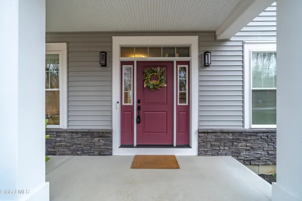 $949,900 | 10 Jennifer Lane, Ballston Spa, NY 12020