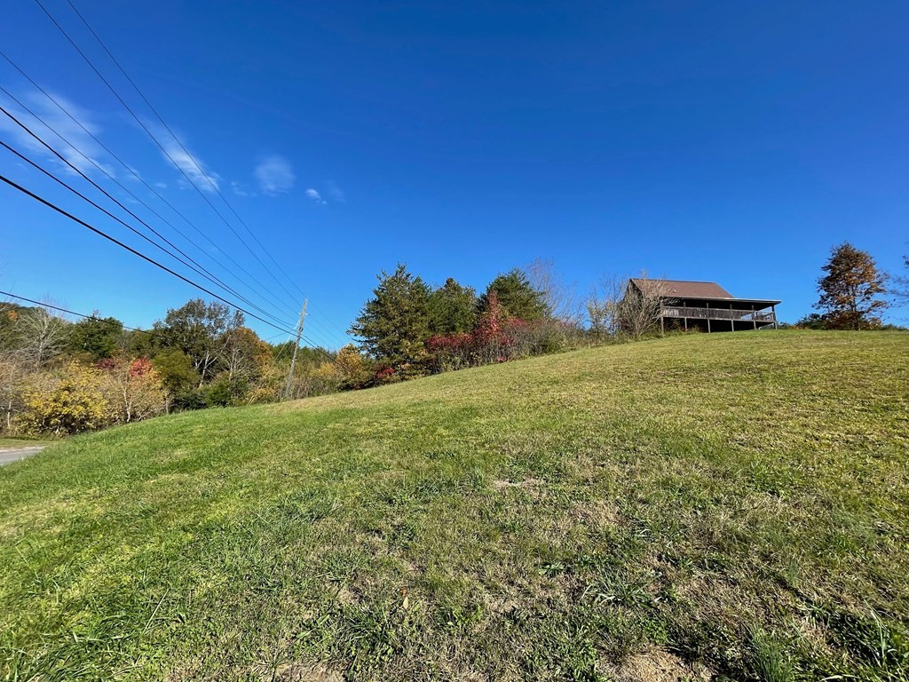 40 Eagle Springs Road Sevierville, TN 37876 - Photo 2 of 17