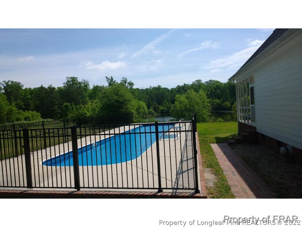 1495 Russ Road Lumberton, NC 28358 - Photo 5 of 12 Gallery Image 5