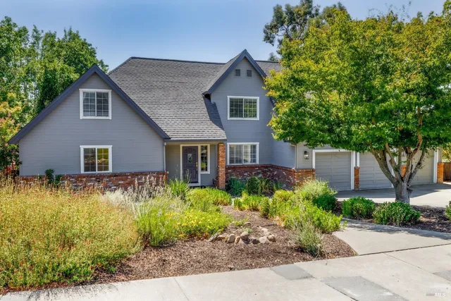 $1,329,000 | 4713 Circle B Place, Santa Rosa, CA 95405