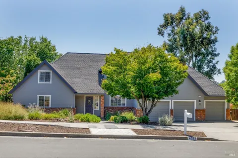 $1,329,000 | 4713 Circle B Place, Santa Rosa, CA 95405