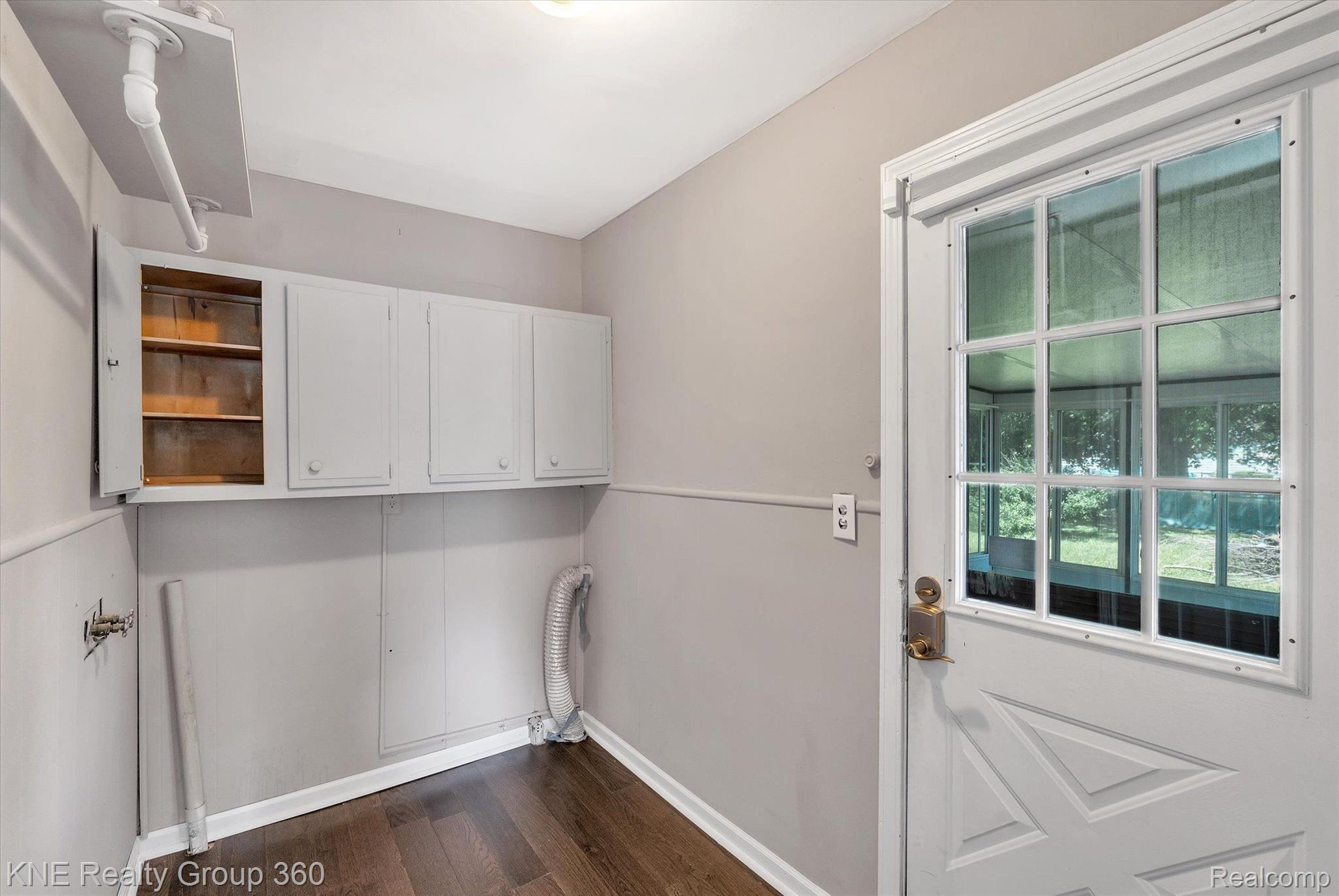 4236 North Belsay Road Flint, MI 48506 - Photo 2 of 41 Gallery Image 2