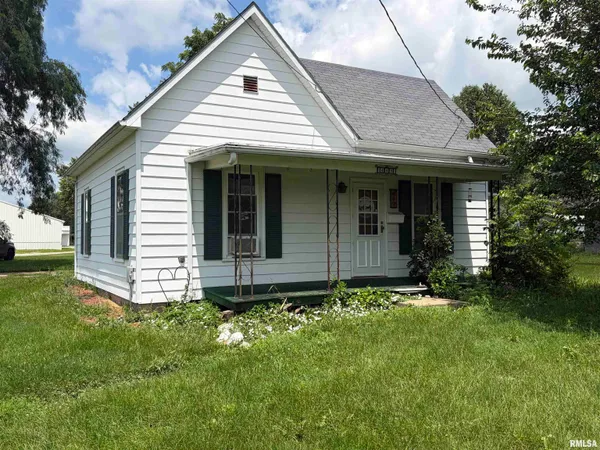 $99,900 | 449 West Fort Street, Farmington, IL 61531