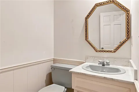 $475,000 | 1101 East 115th Street, Kansas City, MO 64131