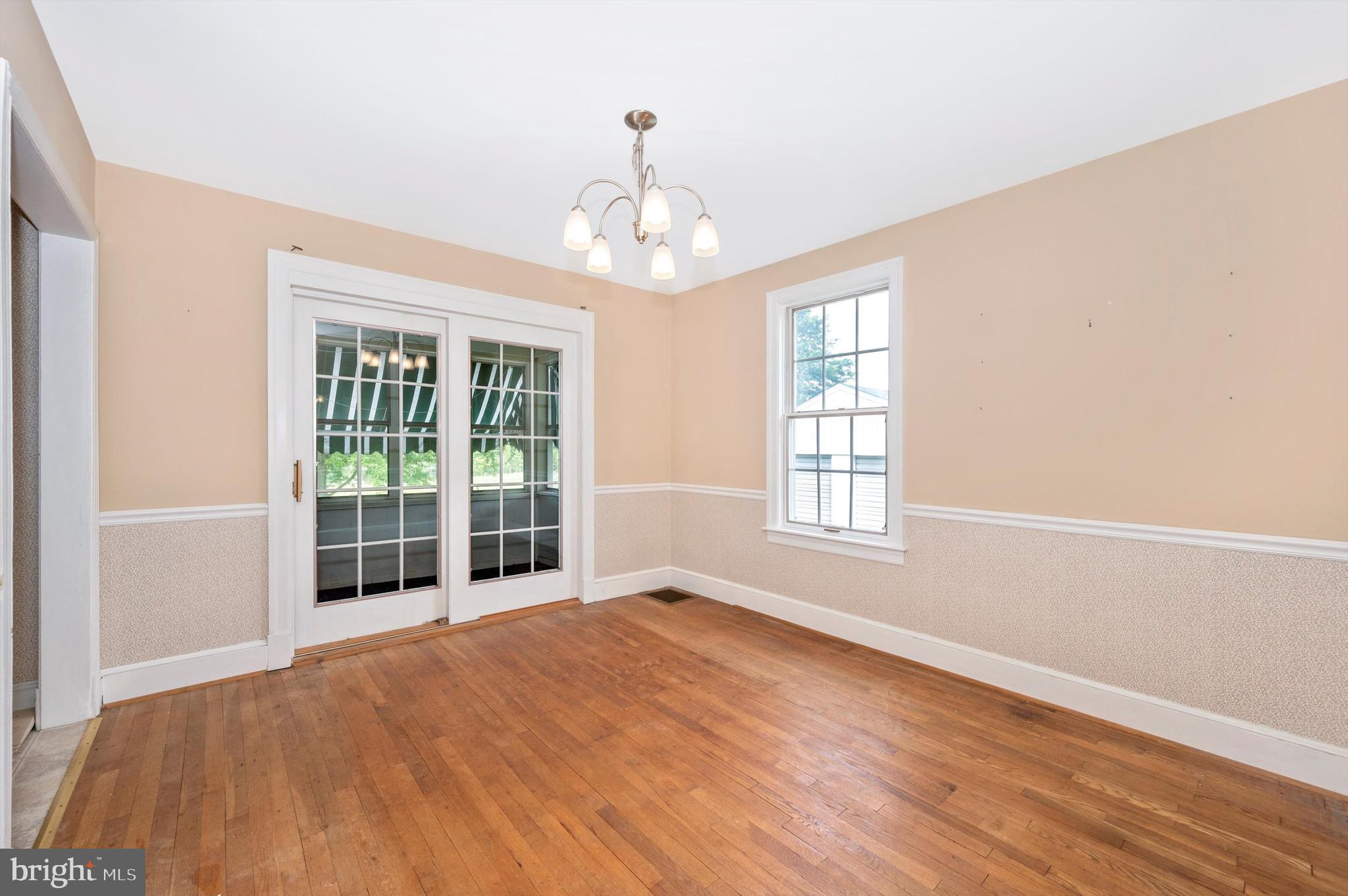 5942 Quinn Road Frederick, MD 21701 - Photo 9 of 57 Dining room