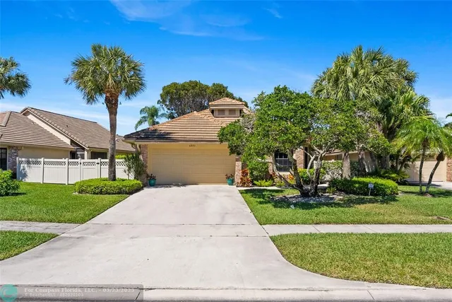 $460,000 | 6803 Bitterbush Place, Boynton Beach, FL 33472