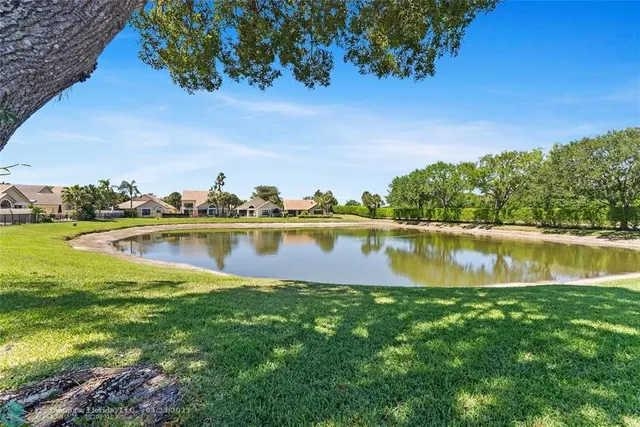 $460,000 | 6803 Bitterbush Place, Boynton Beach, FL 33472