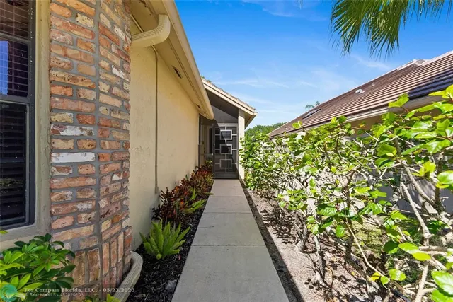 $460,000 | 6803 Bitterbush Place, Boynton Beach, FL 33472