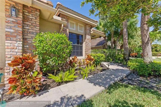 $460,000 | 6803 Bitterbush Place, Boynton Beach, FL 33472