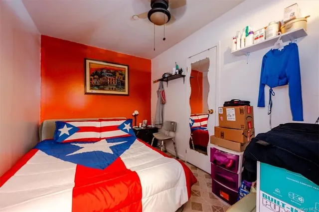 $1,150,000 | 1696 Banyer Place | Soundview