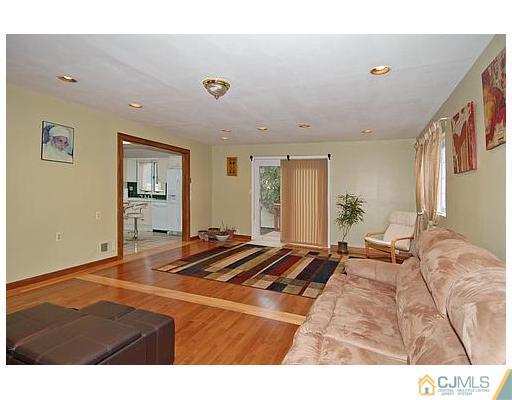 35 Overhill Road East Brunswick, NJ 08816 - Photo 11 of 22 Gallery Image 11