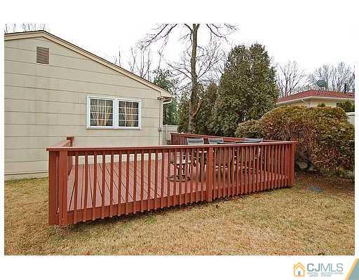 35 Overhill Road East Brunswick, NJ 08816 - Photo 15 of 22 Gallery Image 15