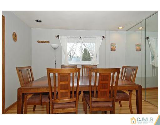 35 Overhill Road East Brunswick, NJ 08816 - Photo 9 of 22 Gallery Image 9