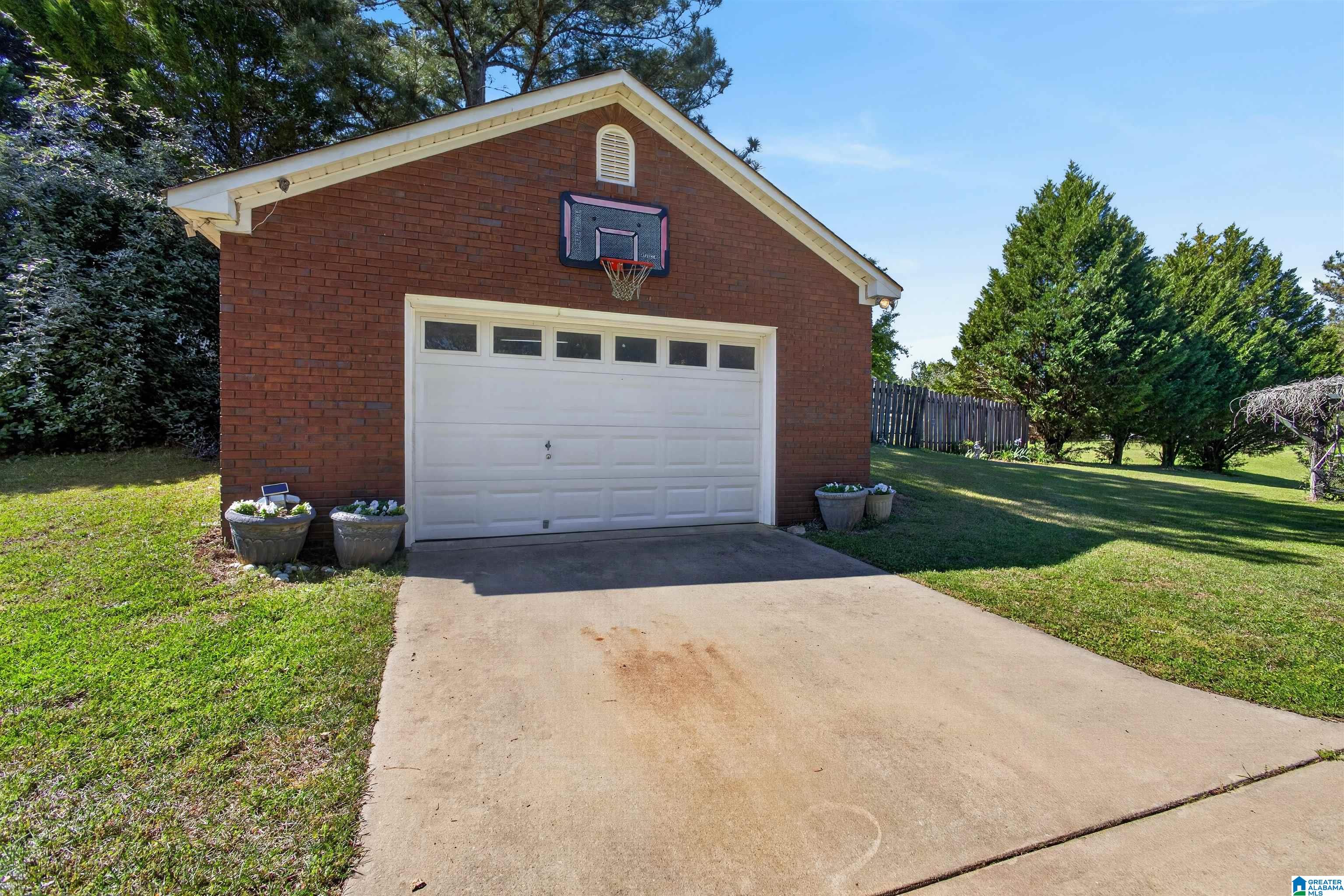 65 County Road 1002 Clanton, AL 35045 - Photo 2 of 45
