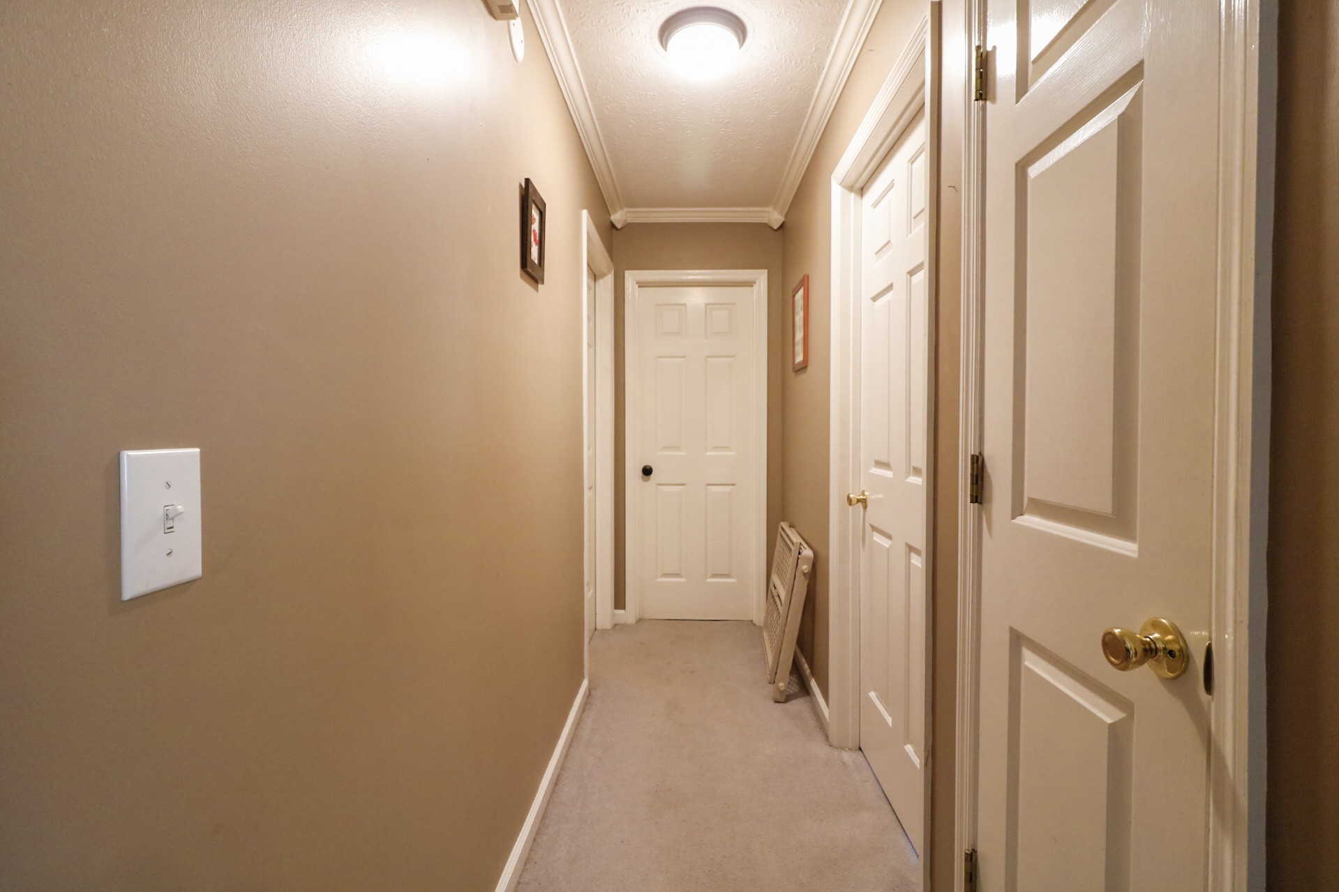 2279 South Williams Road Greenbrier, TN 37073 - Photo 18 of 28 a view of a hallway with closet and a hallway