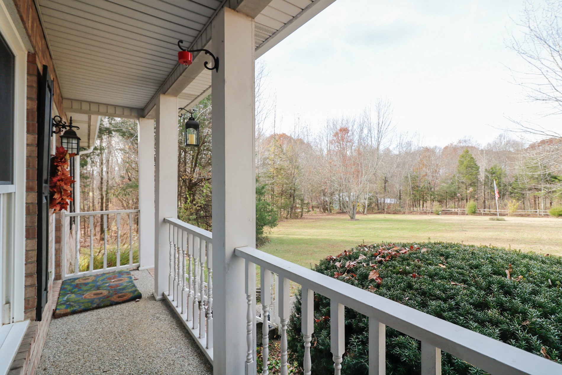 2279 South Williams Road Greenbrier, TN 37073 - Photo 5 of 28 a view of a balcony with an ocean view