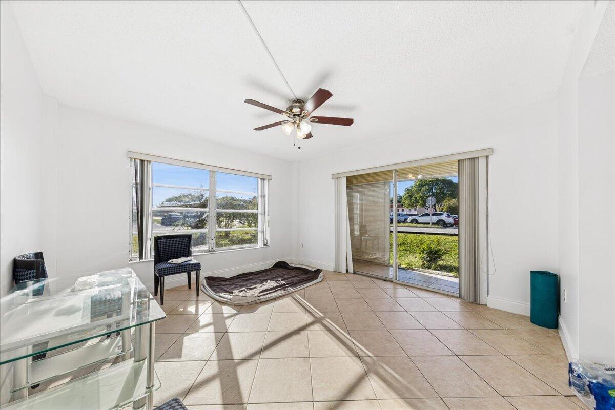 4156 Inverrary Drive Lauderhill, FL 33319 - Photo 5 of 17 05-4156 Inverrary Dr #112, Lauderhill, F