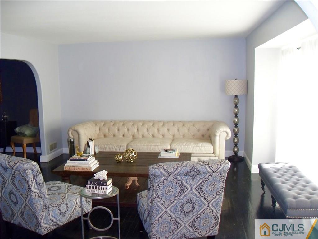 14 Alexander Road East Brunswick, NJ 08816 - Photo 3 of 19 Gallery Image 3