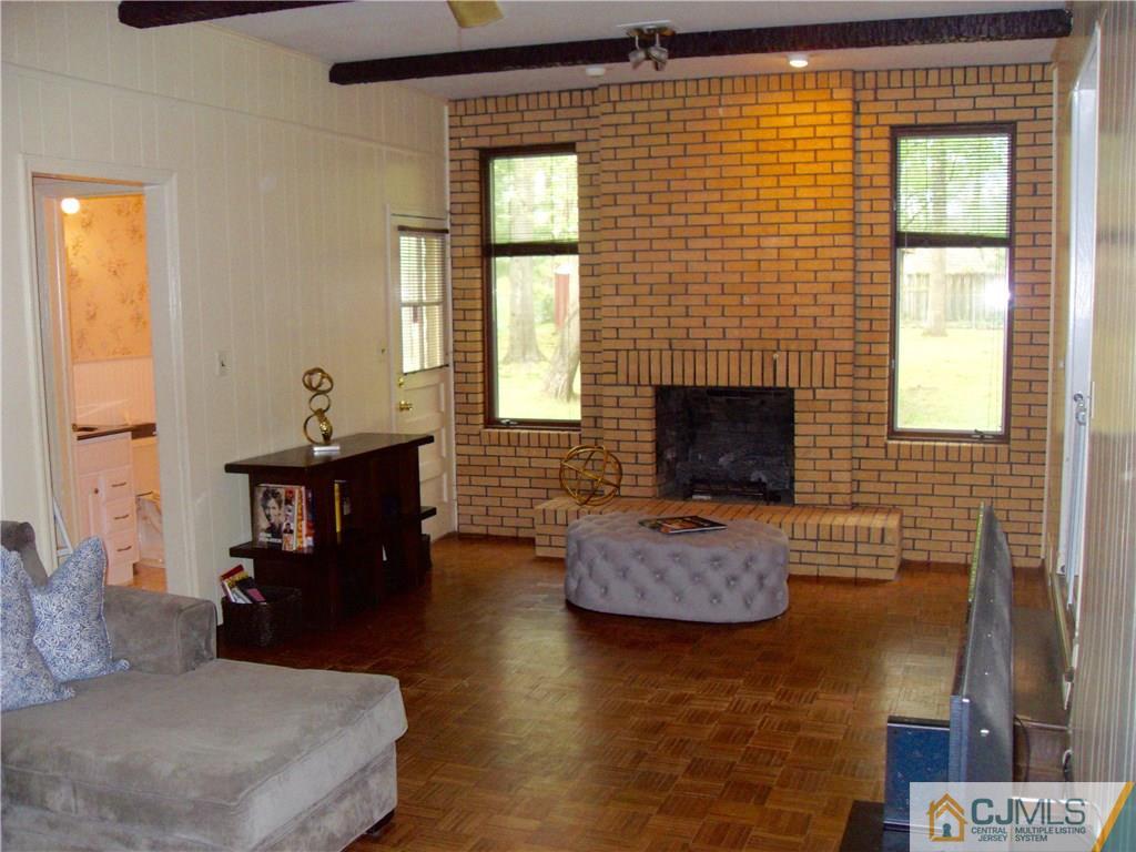 14 Alexander Road East Brunswick, NJ 08816 - Photo 8 of 19 Gallery Image 8