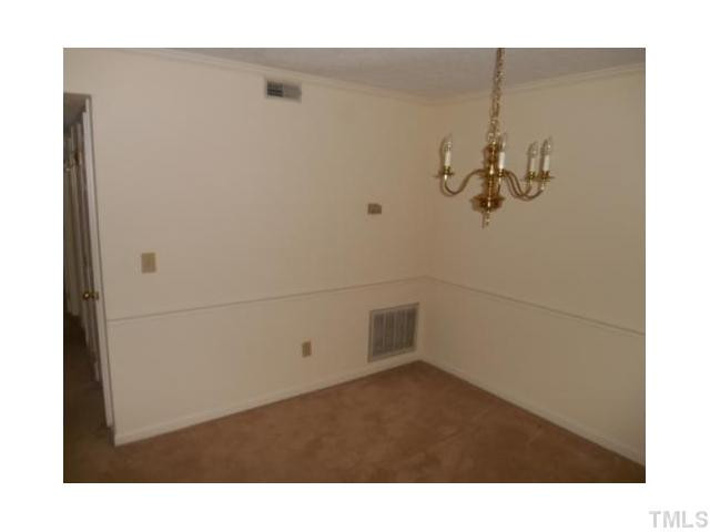 104 Autumn Chase Drive Raleigh, NC 27613 - Photo 4 of 8 Photo 4