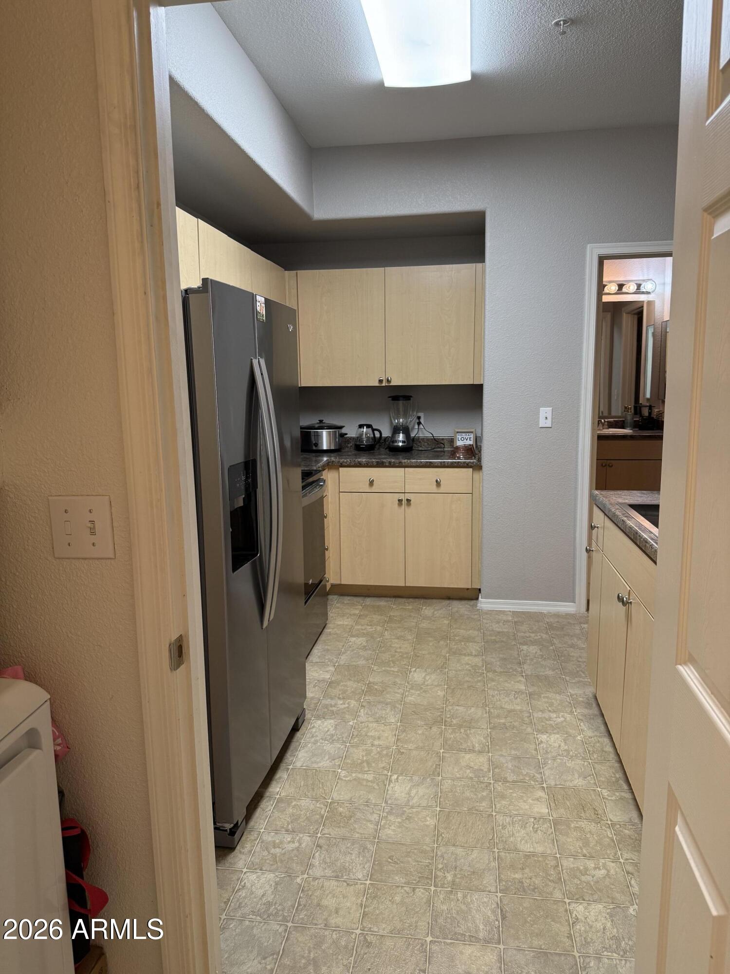 18416 North Cave Creek Road, Unit 1014 Phoenix, AZ 85032 - Photo 5 of 26 18416 N Cave Creek Rd Unit 1014 Kitchen