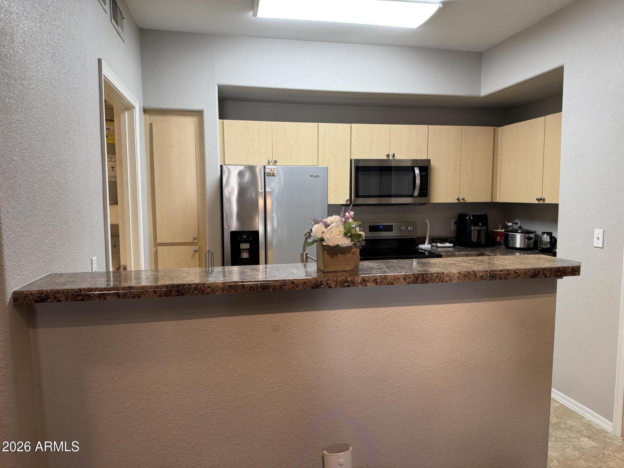 18416 North Cave Creek Road, Unit 1014 Phoenix, AZ 85032 - Photo 6 of 26 18416 N Cave Creek Rd Unit 1014 Kitchen
