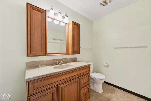 $225,000 | 751 East Waterloo Court, Bloomington, IN 47401