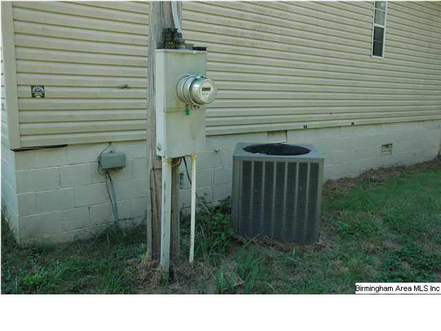 693 County Road 207 Jemison, AL 35085 - Photo 14 of 15
