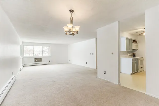 $99,900 | 805 Westage At The Harbor, Irondequoit, NY 14617