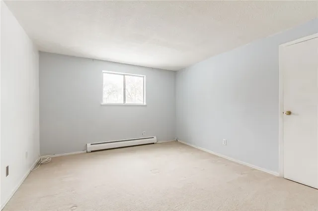 $99,900 | 805 Westage At The Harbor, Irondequoit, NY 14617