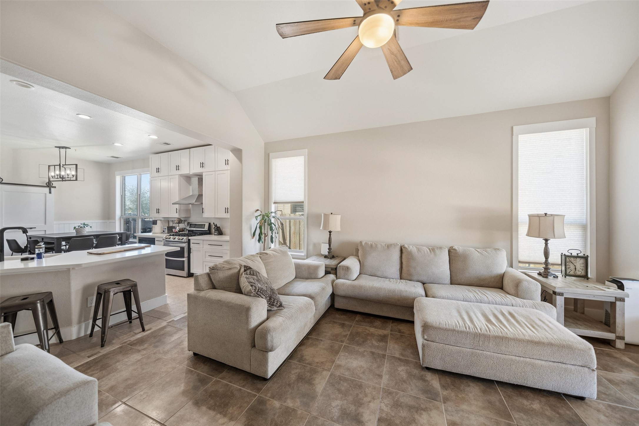 8111 Little Scarlet Street Conroe, TX 77385 - Photo 18 of 24