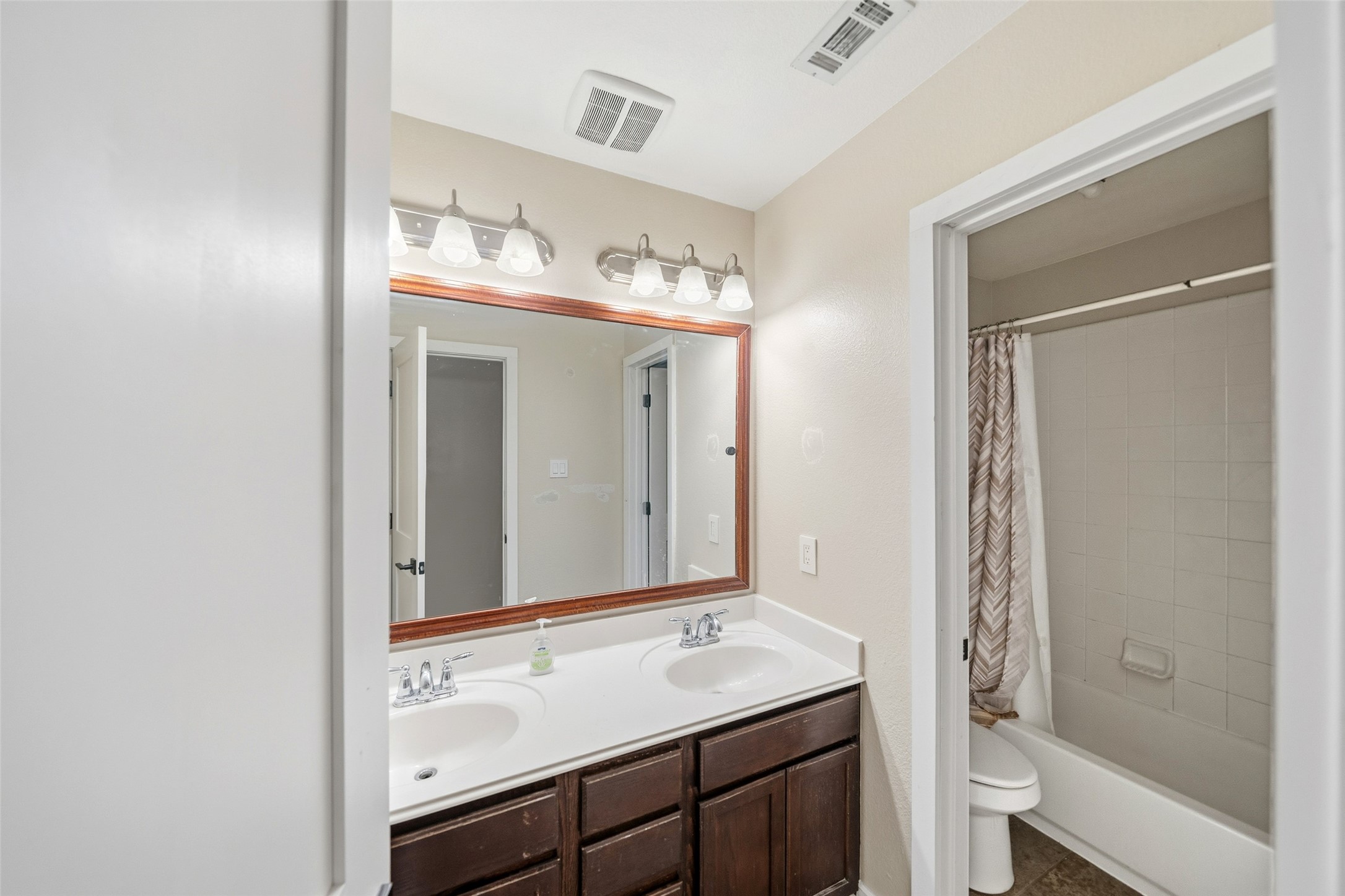 8111 Little Scarlet Street Conroe, TX 77385 - Photo 20 of 24