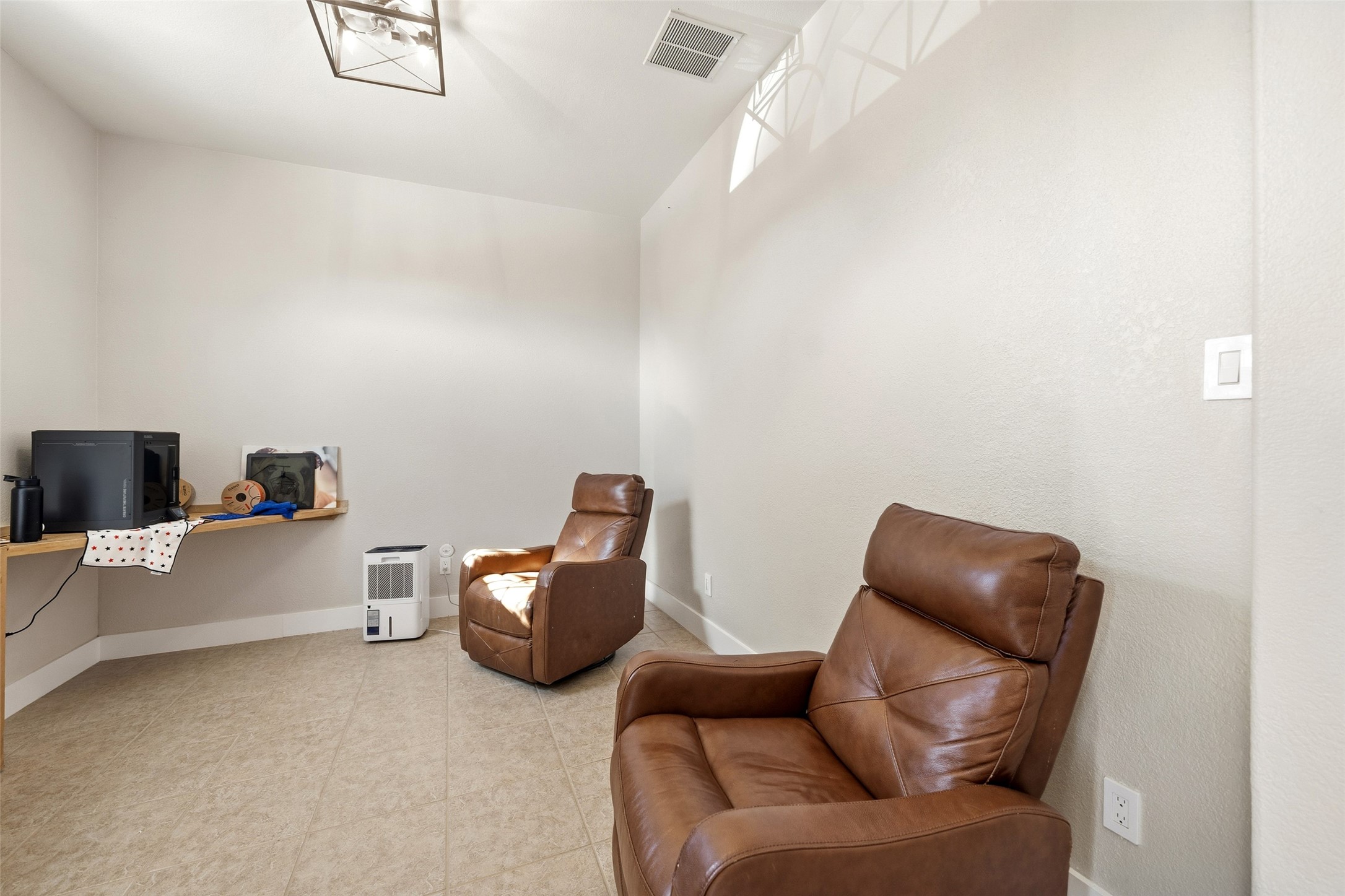 8111 Little Scarlet Street Conroe, TX 77385 - Photo 4 of 24