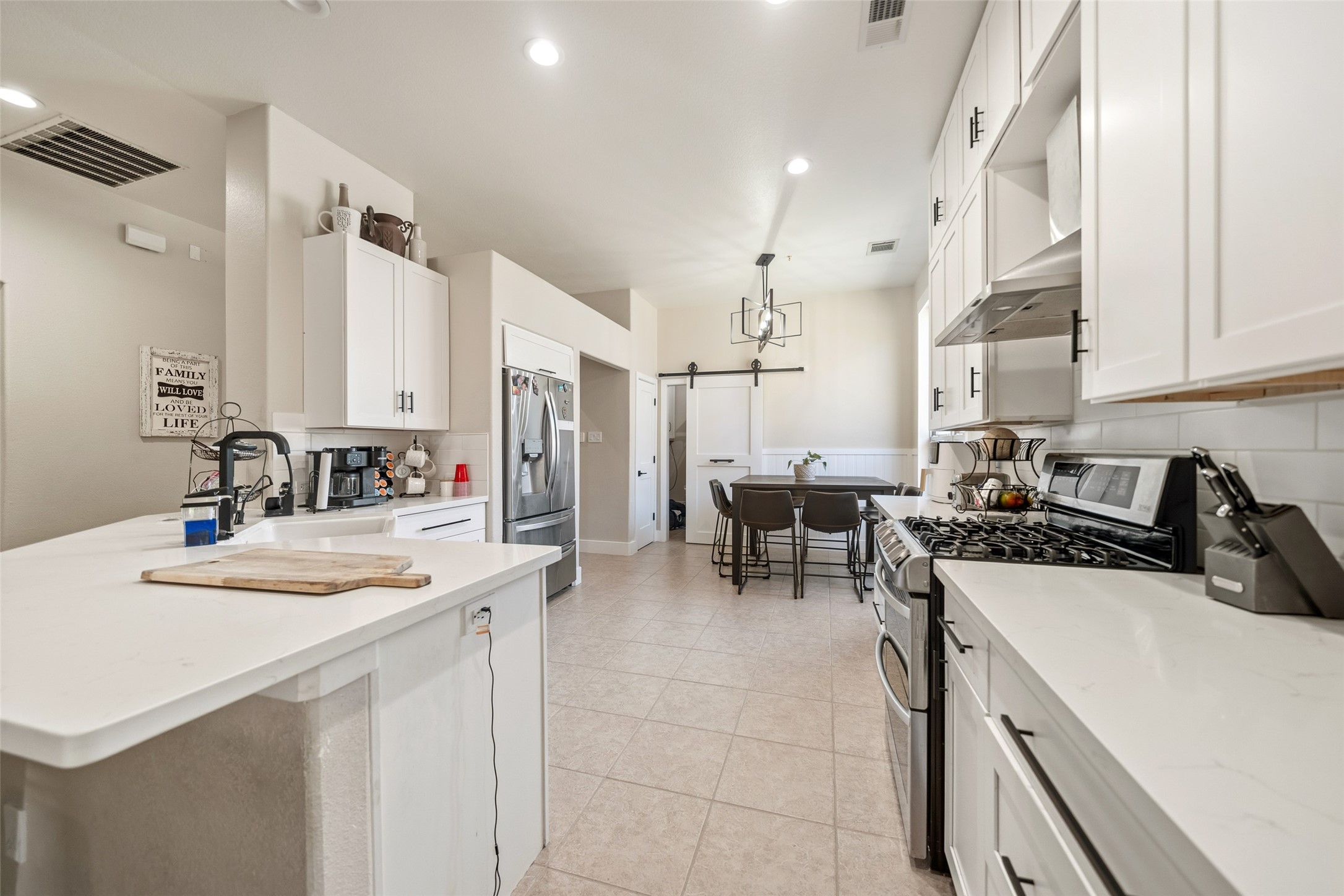 8111 Little Scarlet Street Conroe, TX 77385 - Photo 10 of 24