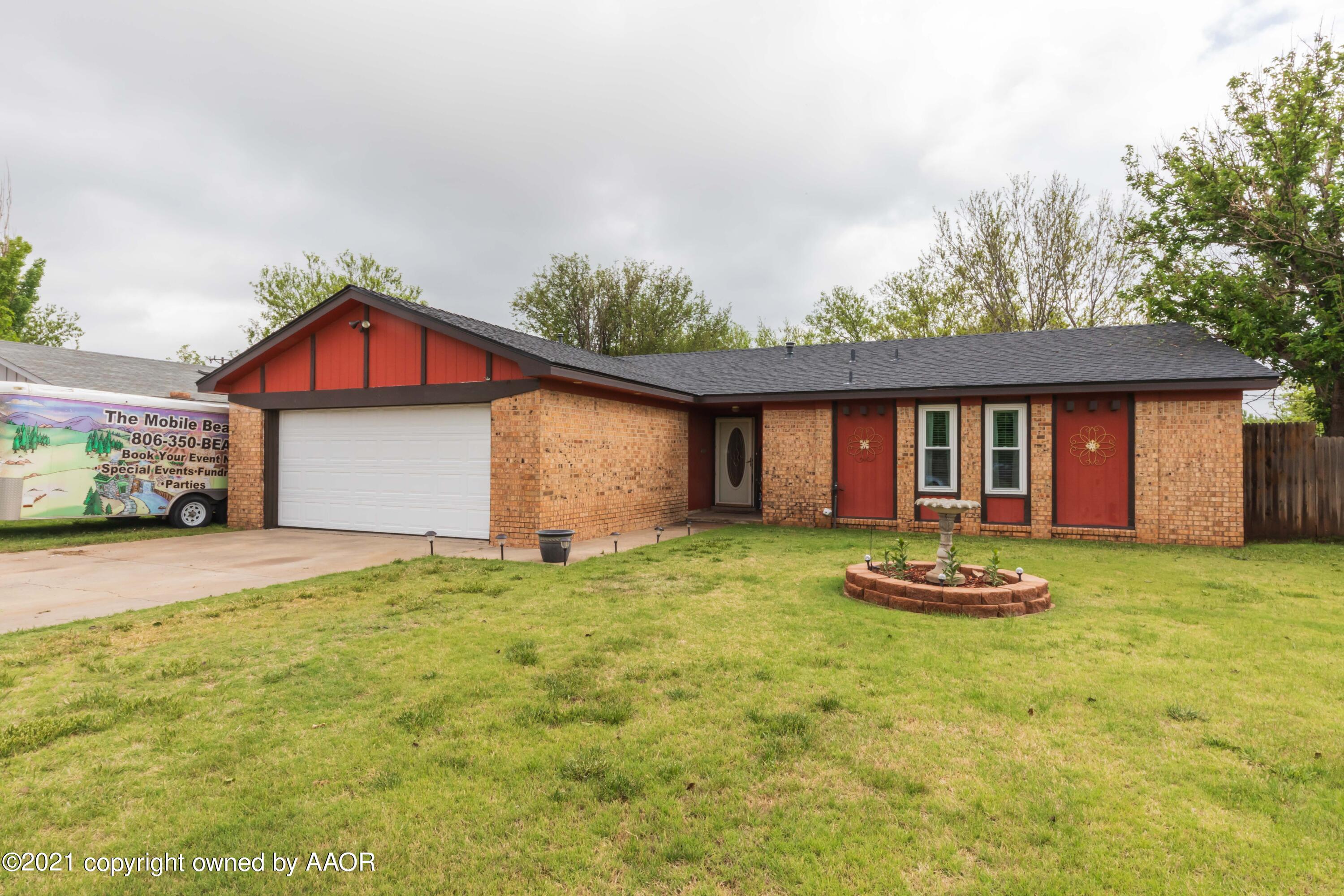 2808 John Drive Amarillo, TX 79110 - Photo 2 of 39 FRONT VIEW 2
