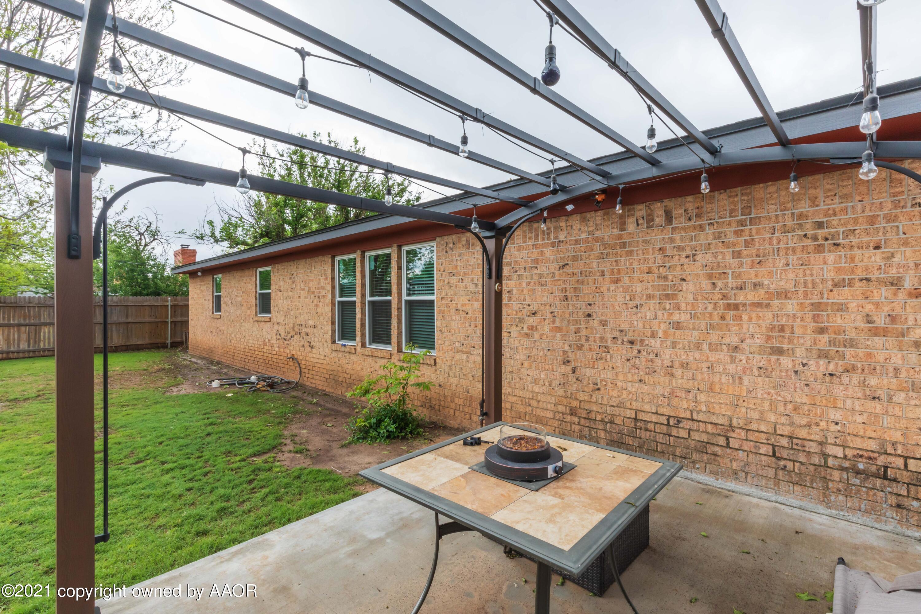 2808 John Drive Amarillo, TX 79110 - Photo 34 of 39 PATIO