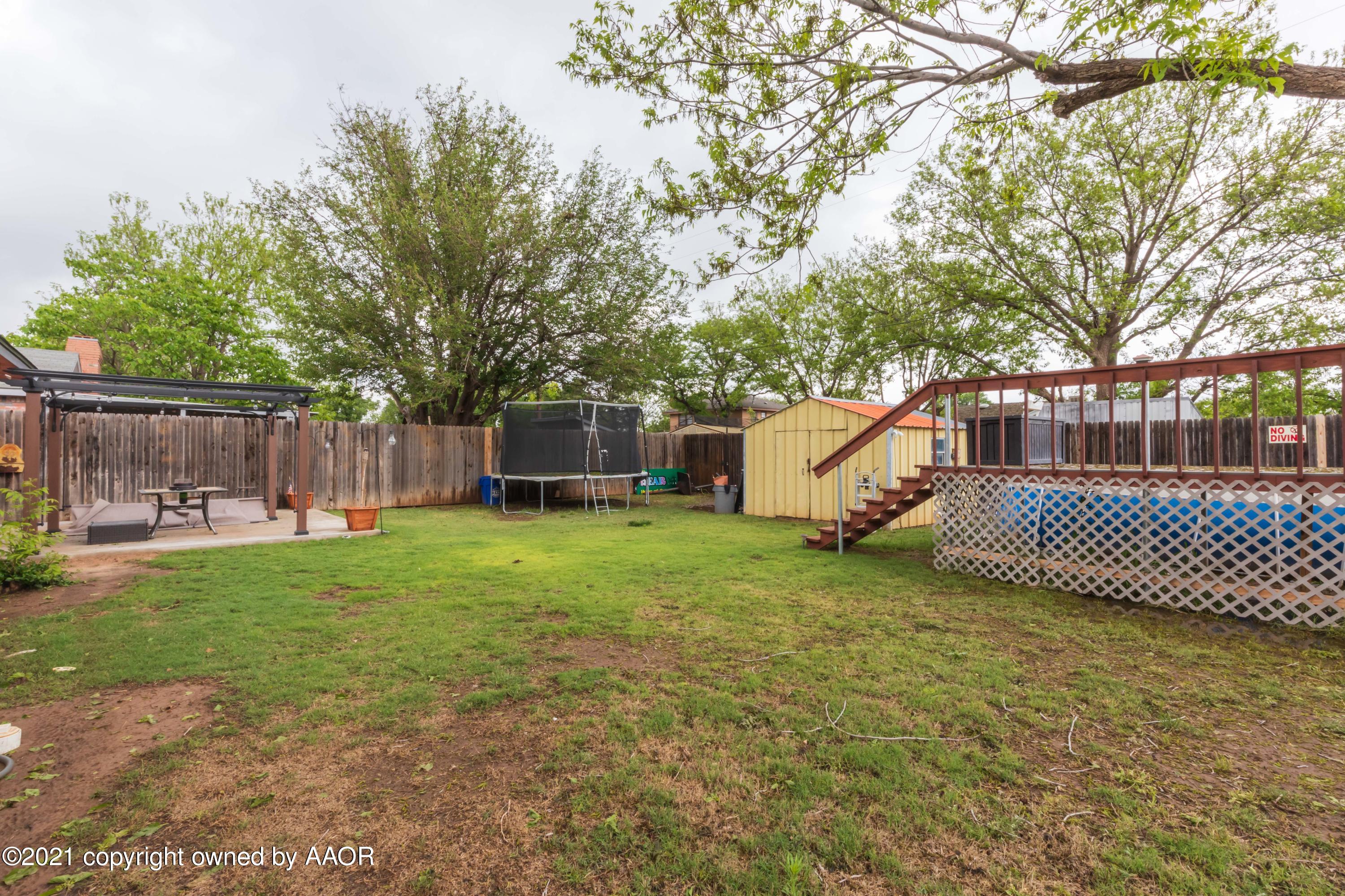2808 John Drive Amarillo, TX 79110 - Photo 37 of 39 BACKYARD VIEW 3