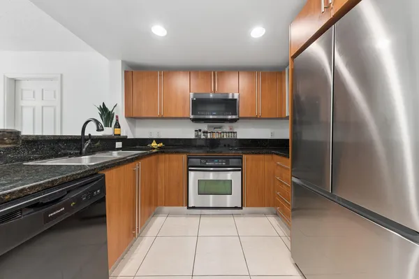 $3,200 | 610 Clematis Street, Unit 209, West Palm Beach, FL 33401