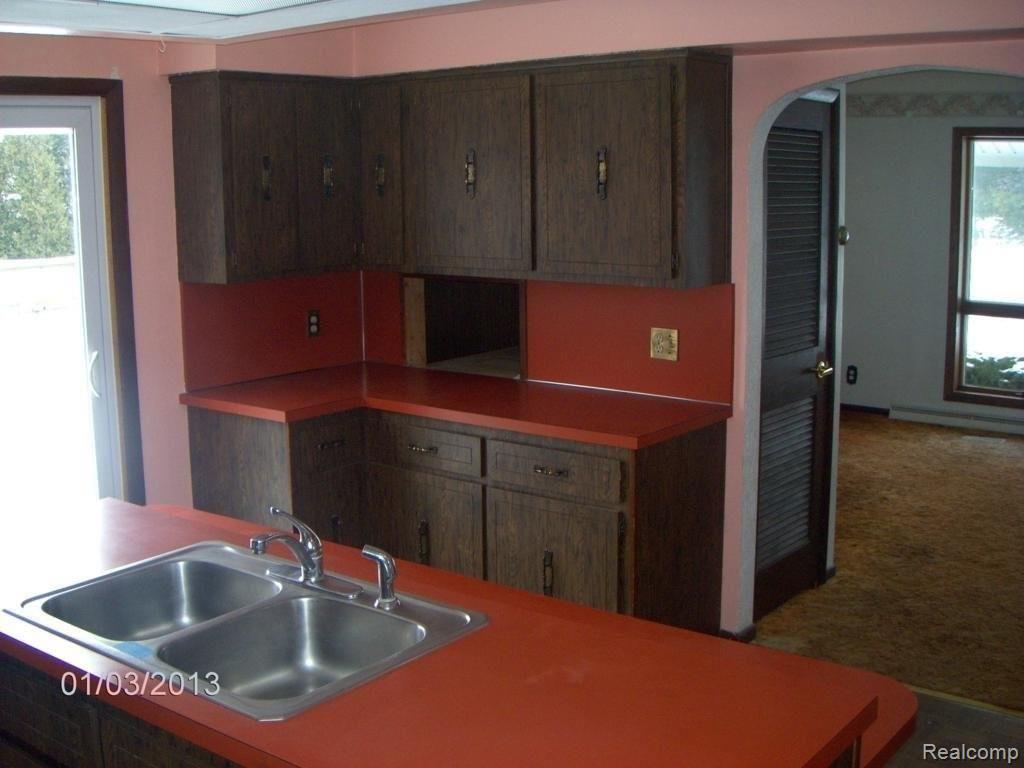 8090 Arendt Road Yale, MI 48097 - Photo 6 of 25 Kitchen